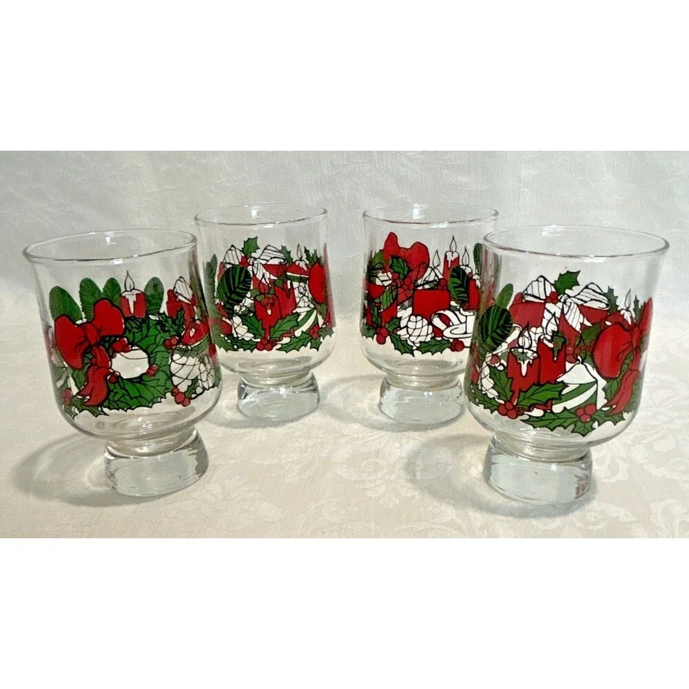 Vintage Christmas Footed Glasses  of 4 Wreath Holly Candle Retro Holiday Barware